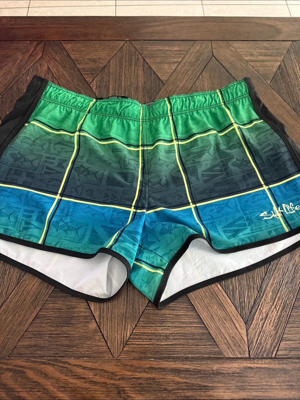Salt Life SLX-QD Vapor Stretch Board Shorts Women’s XL Blue Green Plaid 3”